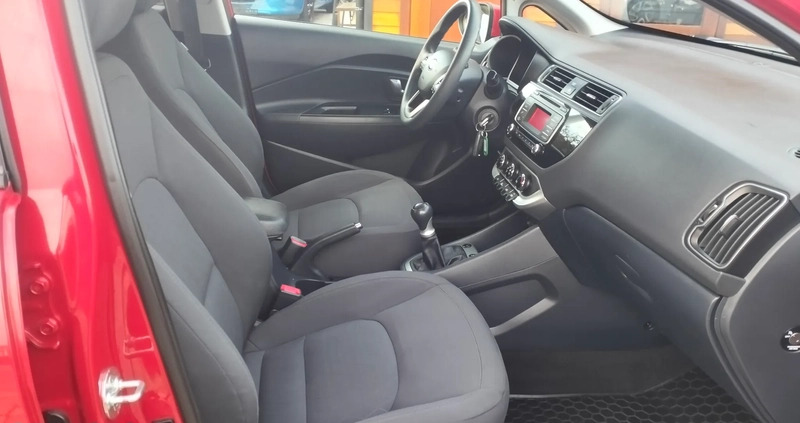 Kia Rio cena 31900 przebieg: 99137, rok produkcji 2015 z Krośniewice małe 436